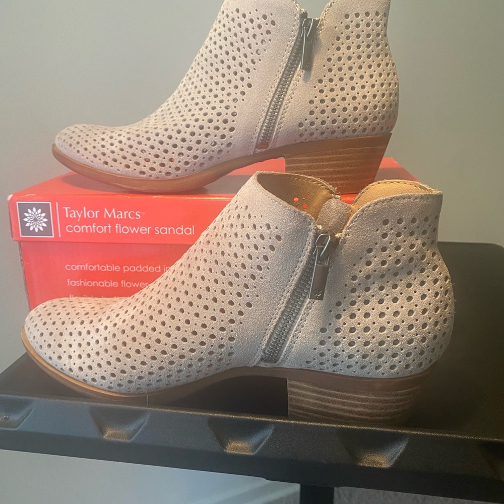 Lucky Brand Cream Ankle Booties with Perforated Design
